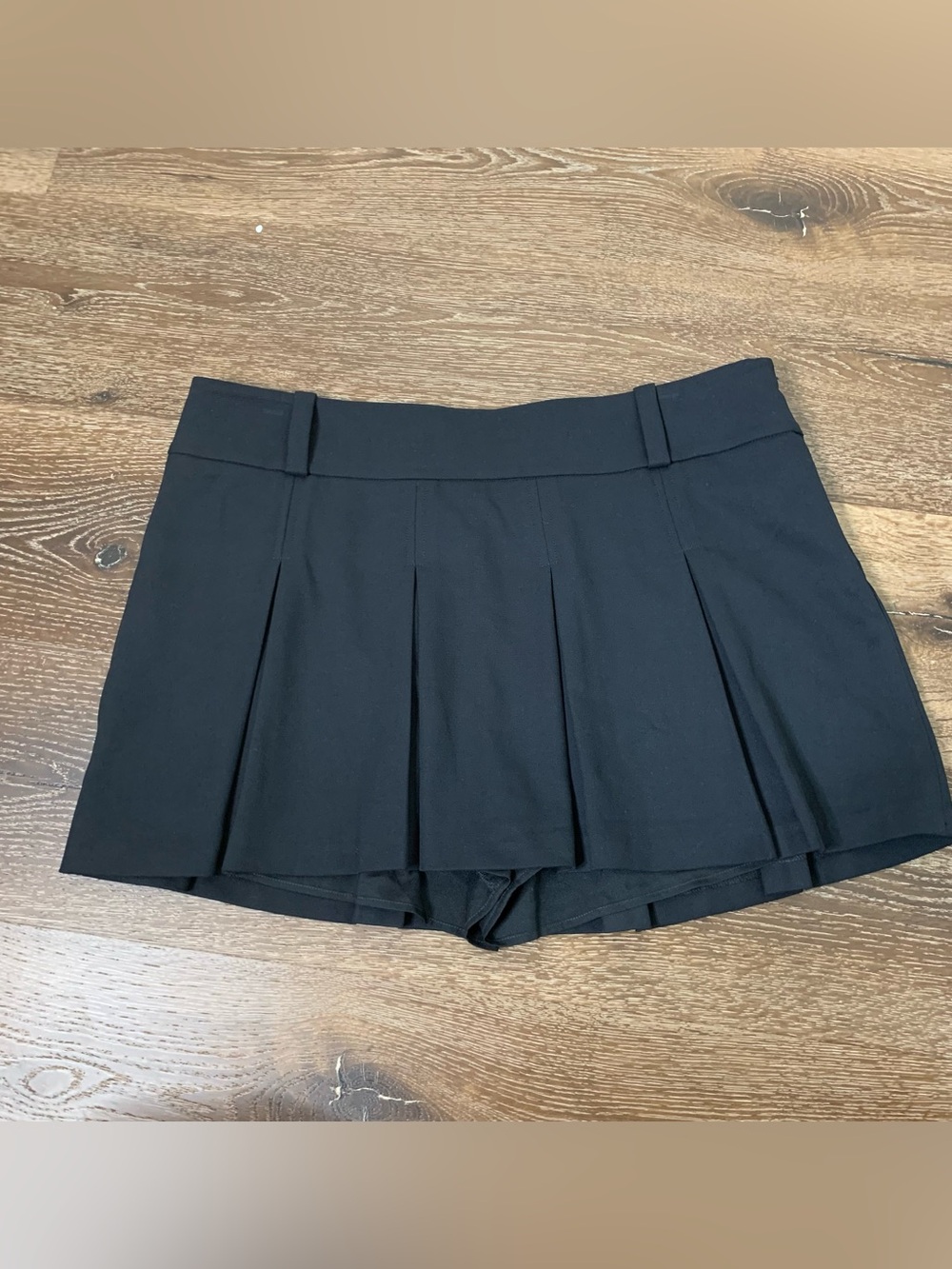 Abercrombie & Fitch Womens black pleated skirt skort M